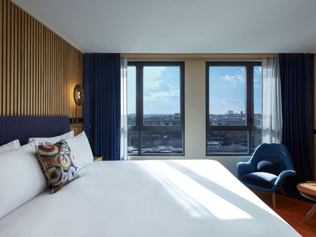So/ Paris Hotel Room photo