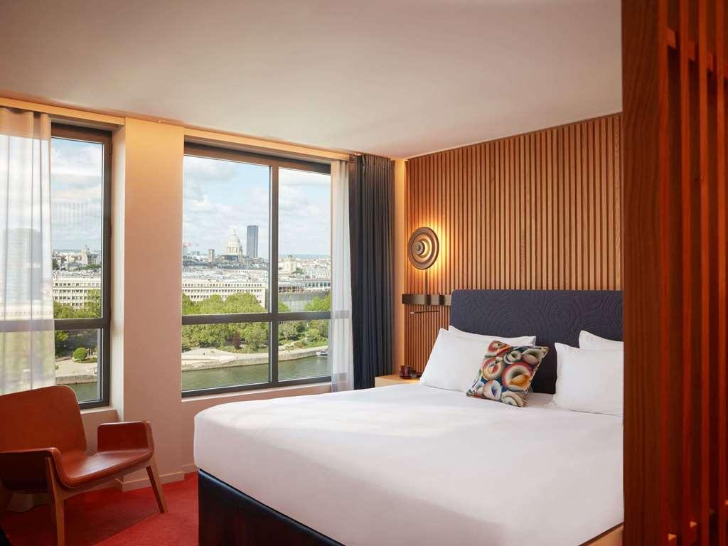 So/ Paris Hotel Room photo