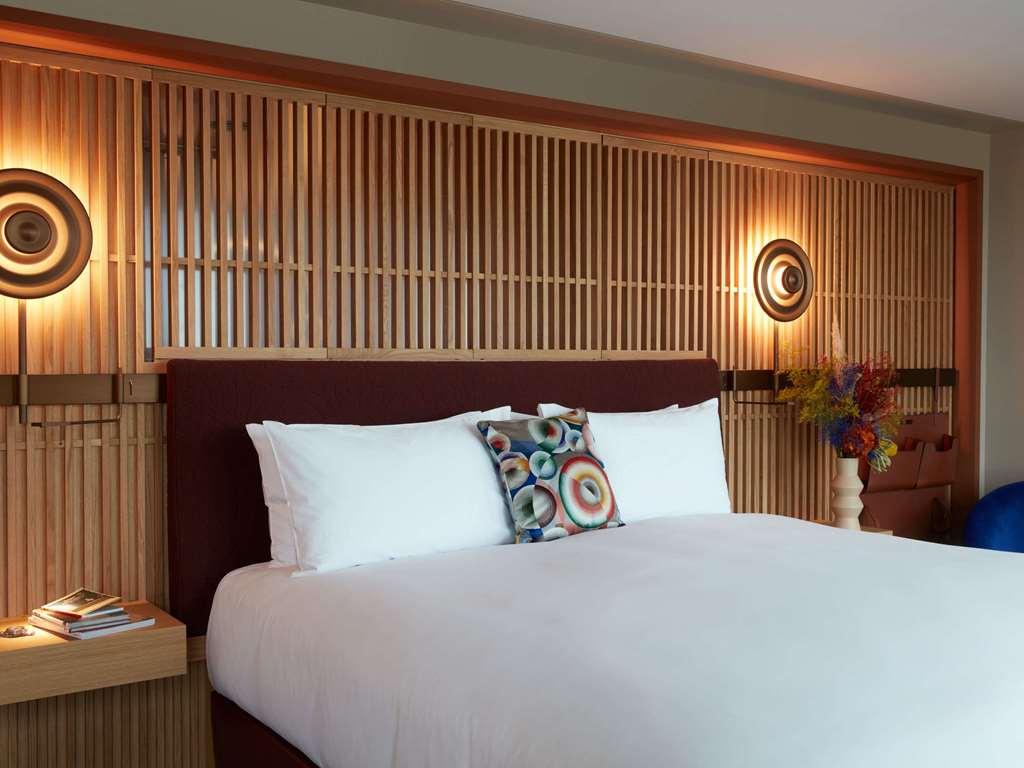 So/ Paris Hotel Room photo