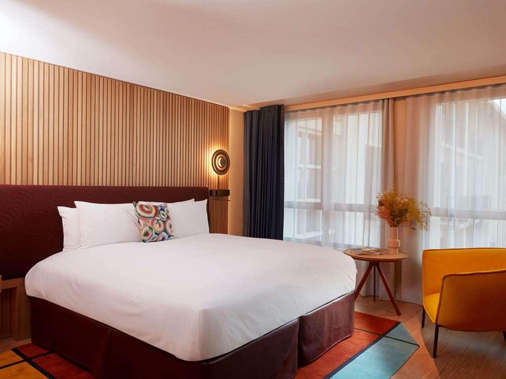 So/ Paris Hotel Room photo